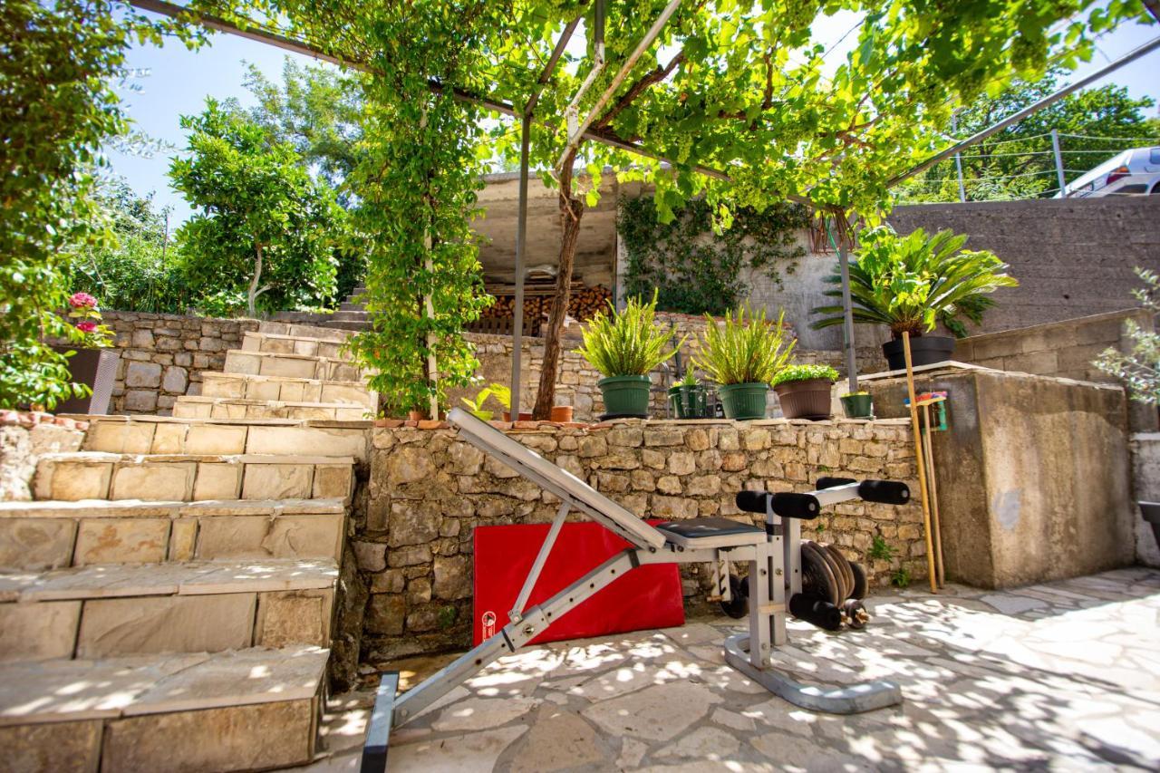 Apartment Novak Budva Buitenkant foto